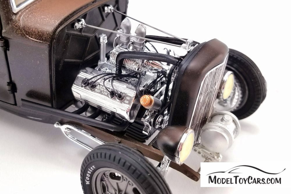 スナップオン　フォードモデルT  1/18 ケース付き Snap on 1923 Ford Model T Cargo Truck 1/18 Die Cast Replica