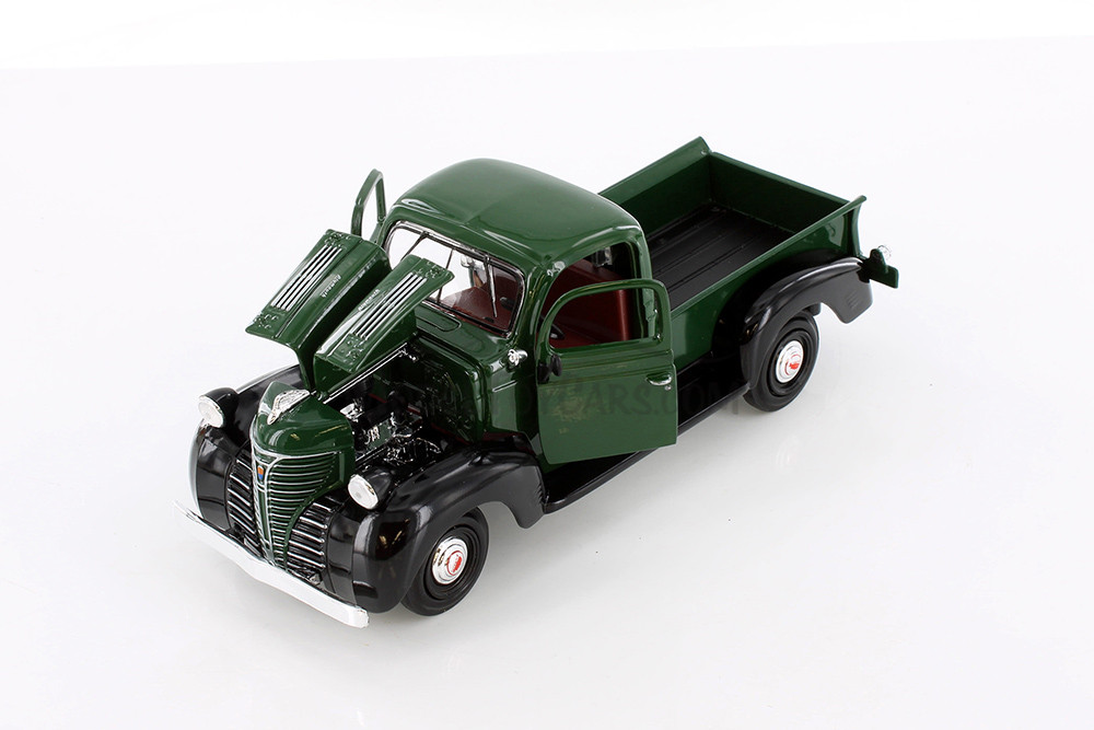 1941 Plymouth Pickup Truck, Green - Motormax 73278 - 1/24 scale Diecast Model Toy Car