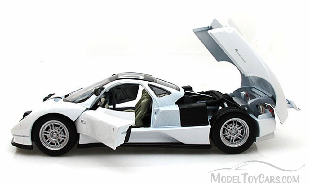 Pagani Zonda C12, White - Motormax 73272 -1/24 scale Diecast