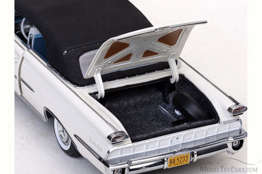 1959 Oldsmobile 98 Closed Convertible, Polaris White - Sun Star