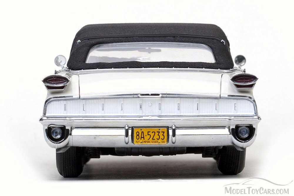 1959 Oldsmobile 98 Closed Convertible, Polaris White - Sun Star
