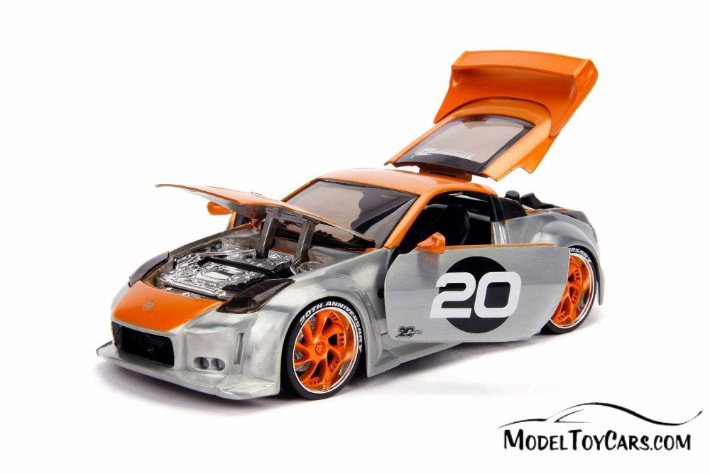 2003 Nissan 350Z Hardtop with Diecast Mosaic Tile, Silver