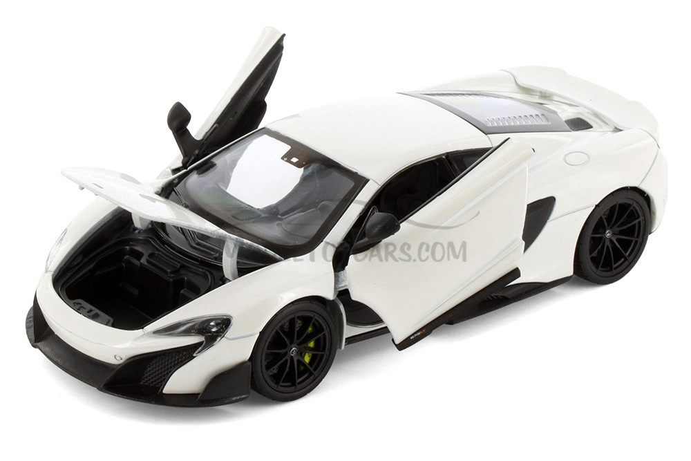McLaren 675LT Coupe, White - Welly 24089W-WH - 1/24 Scale Diecast Model Toy Car