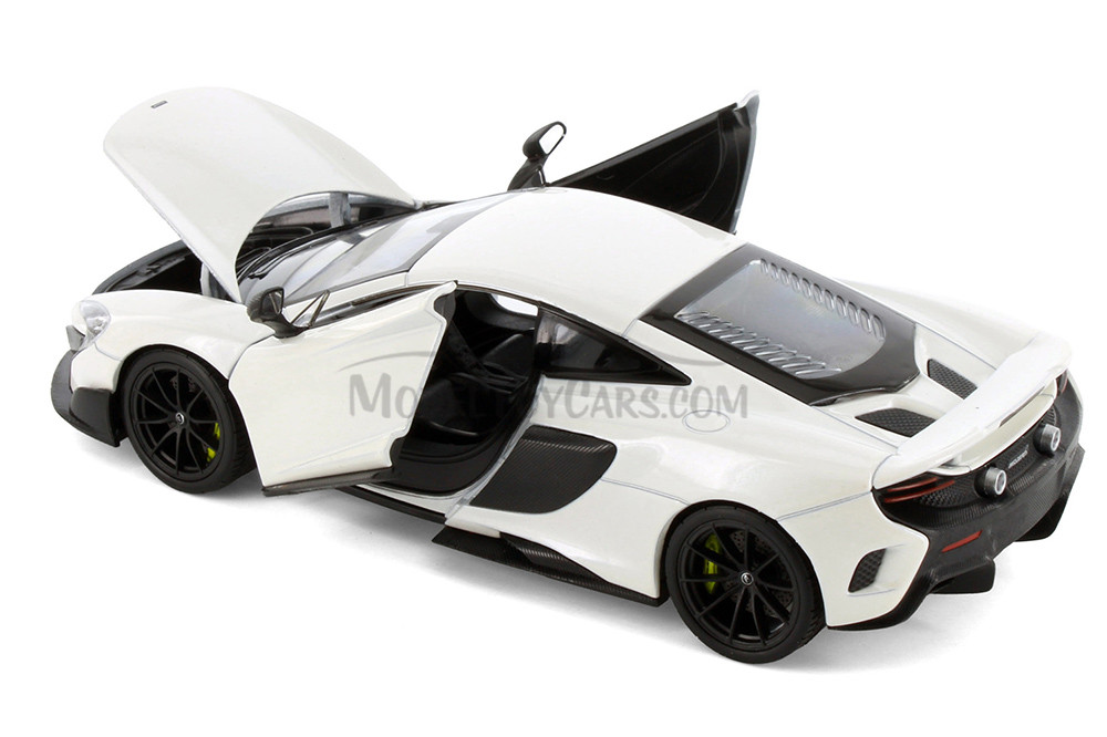 McLaren 675LT Coupe, White - Welly 24089W-WH - 1/24 Scale Diecast Model Toy Car