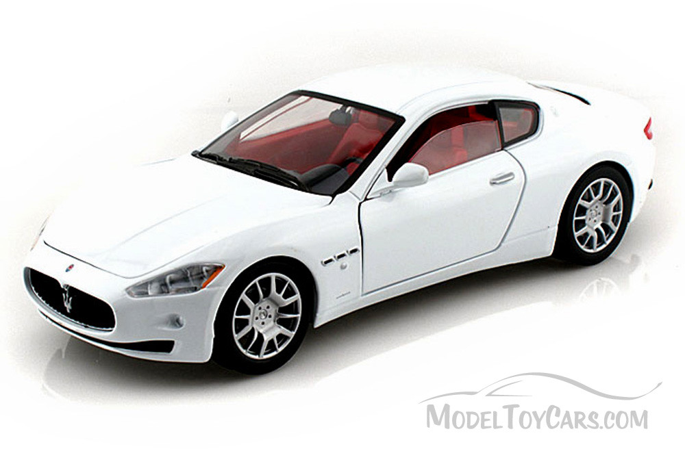 Maserati Gran Turismo, White - Showcasts 73361 - 1/24 Scale