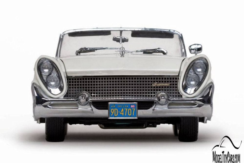 1958 Lincoln Continental MKIII Open with JFK and Driver