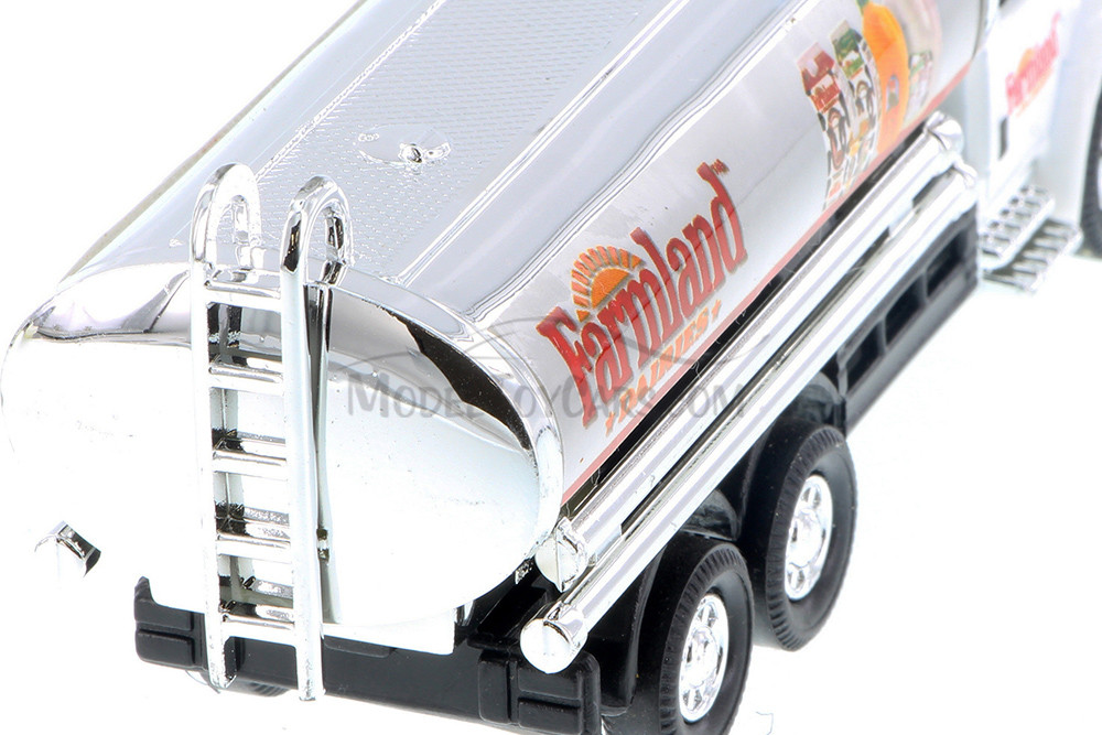 International Milk Tanker Truck, Farmland Dairies