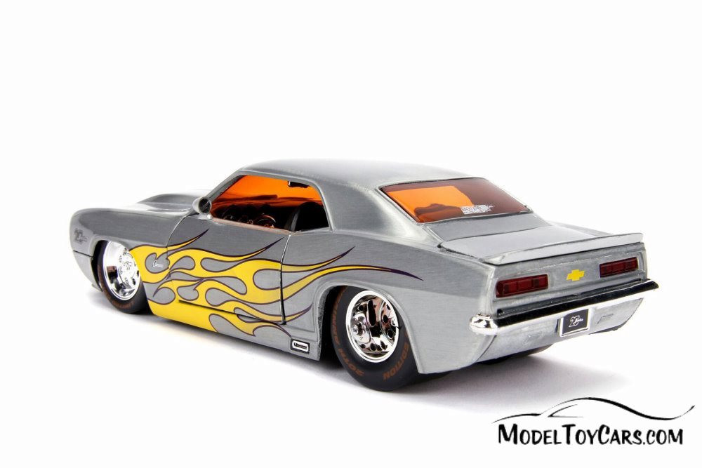 1969 Chevy Camaro Hardtop with Mosaic Tile, 20th Anniversary - Jada 31073 - 1/24  scale Diecast Car 