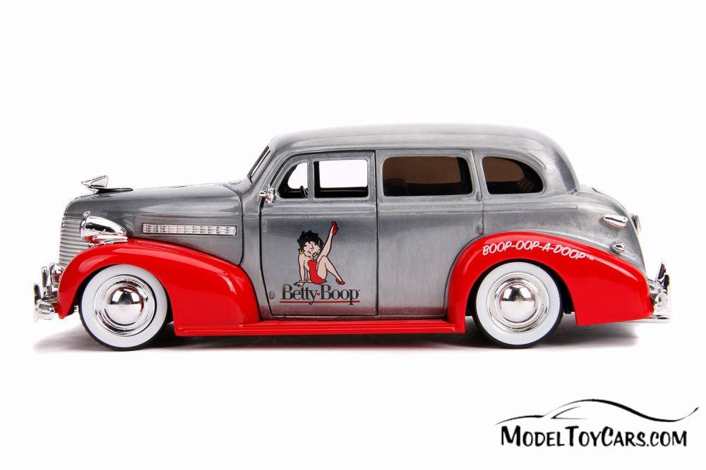 1939 Chevy Master Deluxe Hard Top (Betty Boop) with Diecast