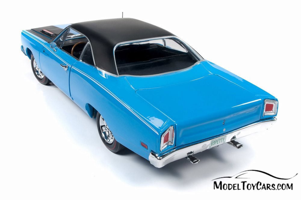 1969 Plymouth Road Runner Hardtop, Petty Blue with Black Auto World