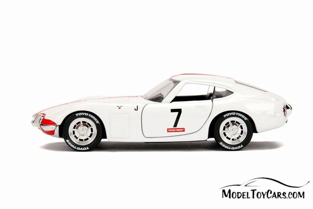 1967 Toyota 2000 GT Hard Topwith a red stripe - 30374WA1 - 1/32