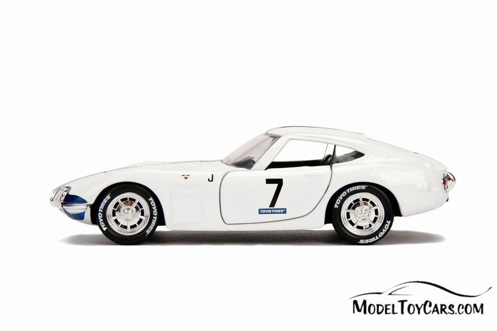 1967 Toyota 2000 GT Hard Topwith a blue stripe -  30374WA1 - 1/32 scale Diecast Model Toy Car