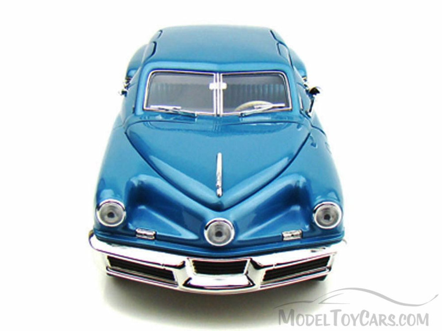 1948 Tucker Torpedo, Blue - Yatming 92268 - 1/18 Scale Diecast
