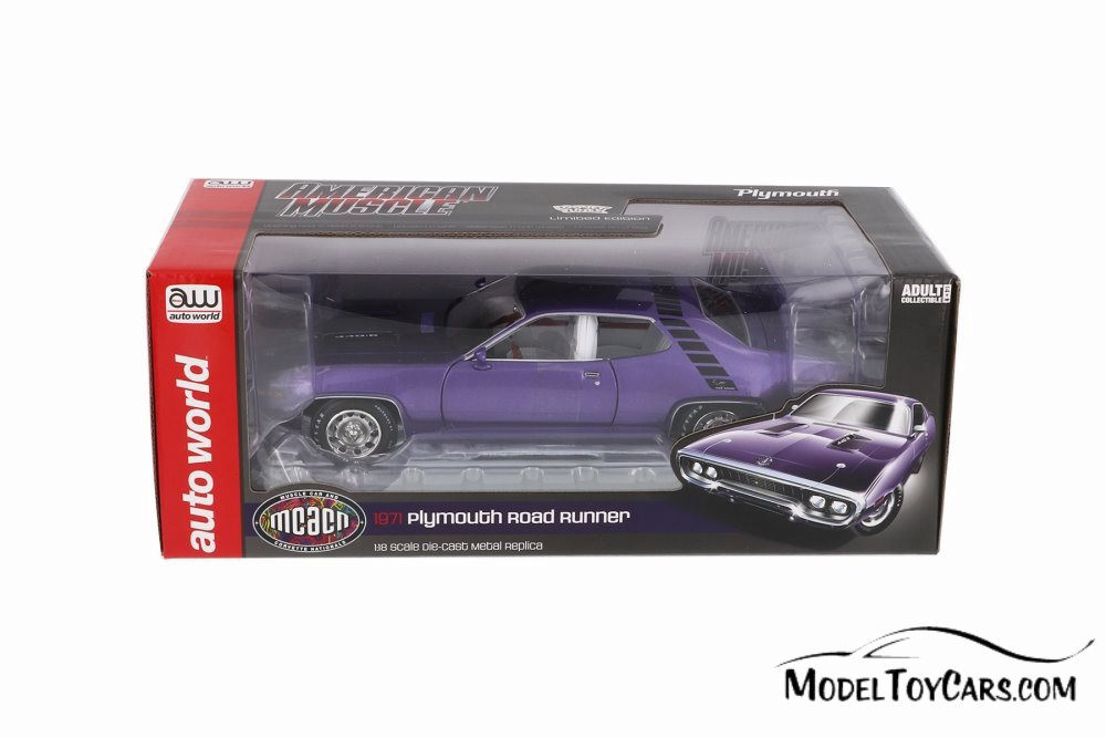 1971 Plymouth Road Runner Hardtop, Violet - Auto World AMM1182 - 1/18 scale Diecast Model Toy Car