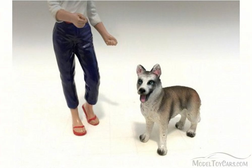 Woman and Dog, American Diorama 23928 - 1/24 Scale Hand Painted Figurine Set