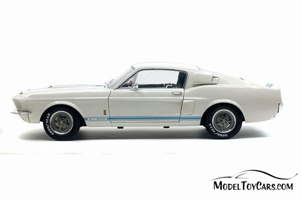 1967 Shelby Mustang GT500 Hardtop, White - Solido S1802901