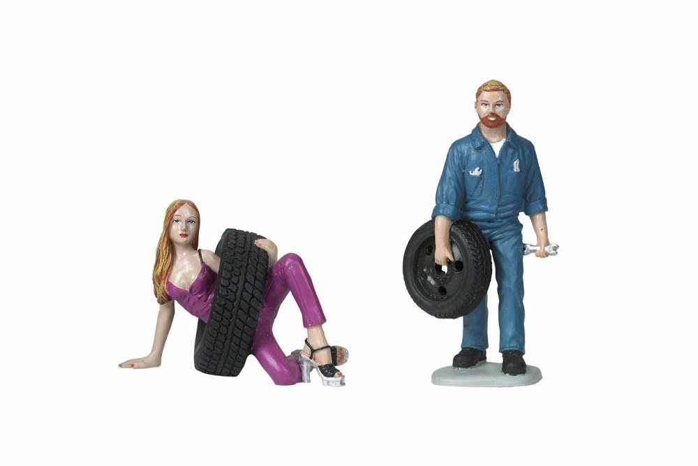 Tire Brigade Gary and Val 2 piece figure set, 769 - 1/18 scale Figurine - Diorama Accessory