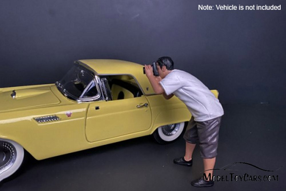 Weekend Car Show Figure IV - American Diorama 38212, 1/18 Scale Figurine, Diorama Accessory