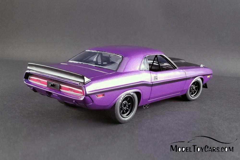 dodge challenger 1970 purple