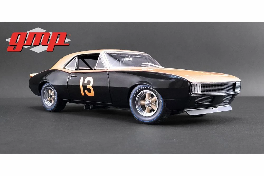 1967 Chevy Camaro Hard Top, Smokey Yunick's #13 - GMP 18901 - 1/18