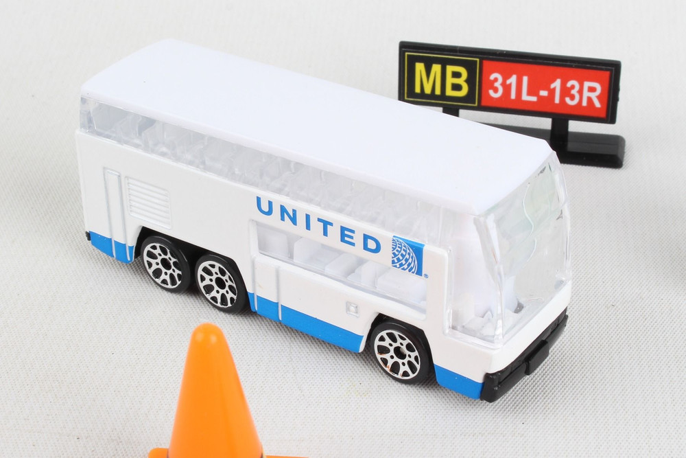 United Airlines Playset, White Daron RT6261 Diecast Model Toy