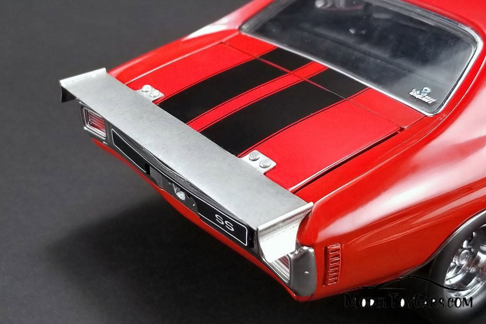 1970 Chevy Chevelle SS Hardtop, Red - Acme 1805511 - 1/18 Scale