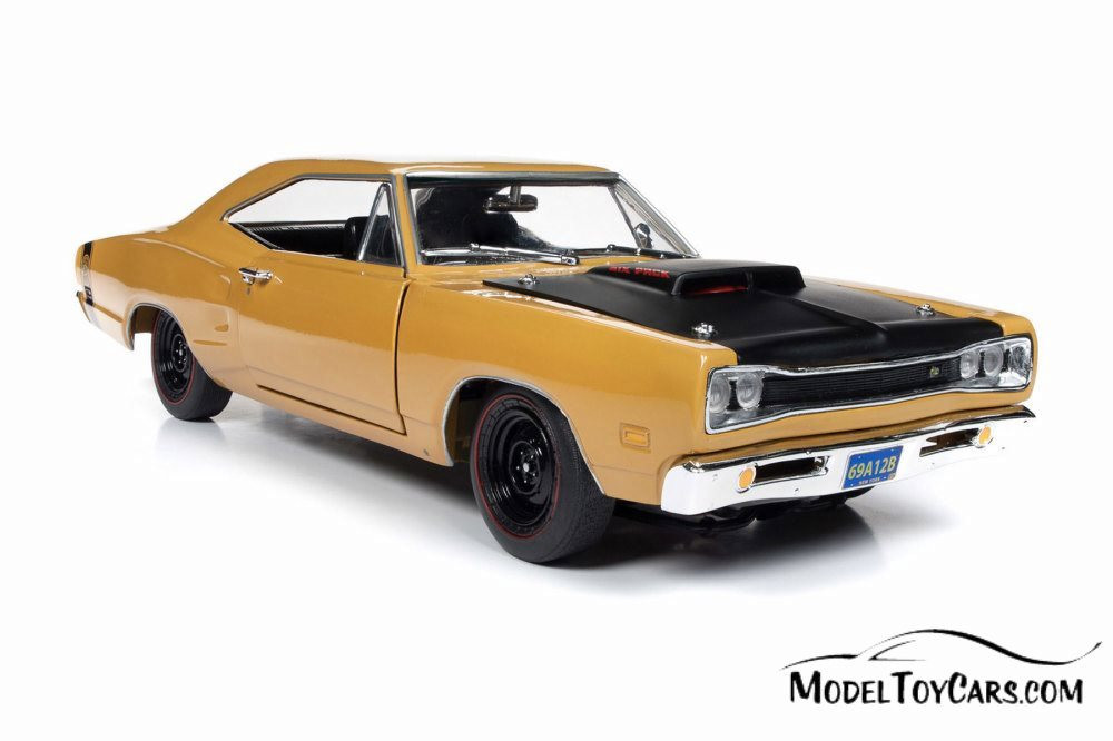 1／18 1969 DODGE SUPER BEE 新品 ダッジスーパービー-