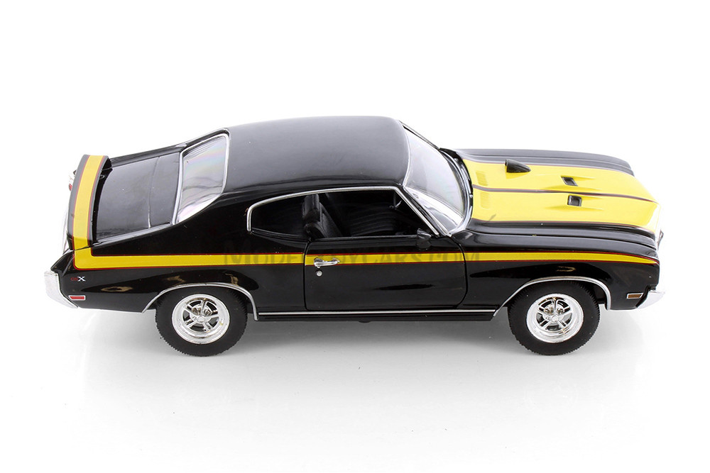 ミニカー s2019 CLASSIC L WORKS 1970 BUICK GSX 1:43 Scale 1970 Buick GSX - Apollo White