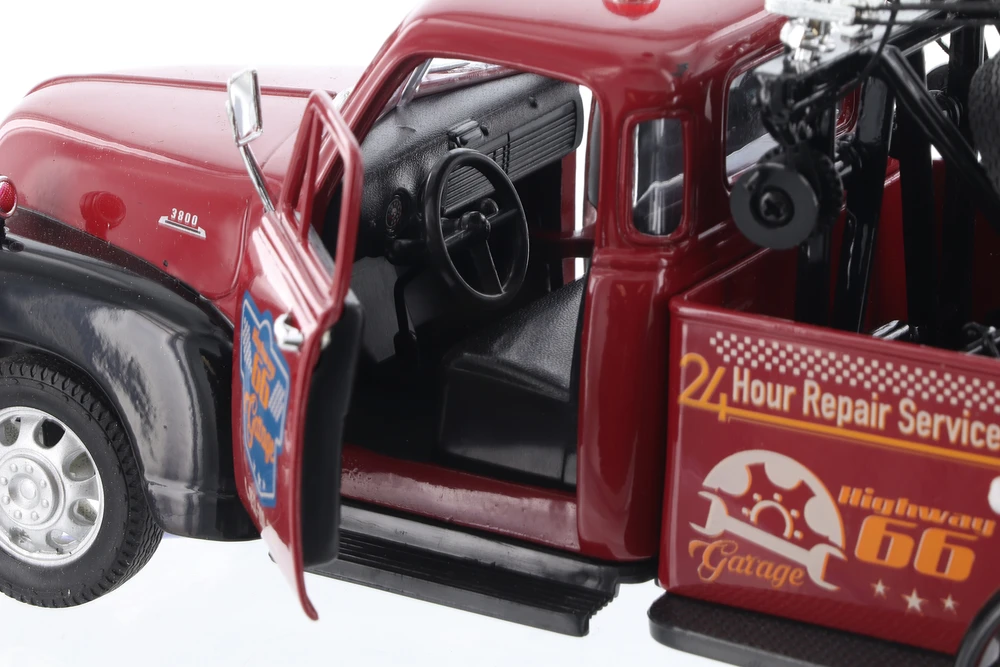 1953 Chevrolet Tow Truck Diecast Car Set - Box of 4 1/24 Scale Diecast Model Cars, Assorted Colors