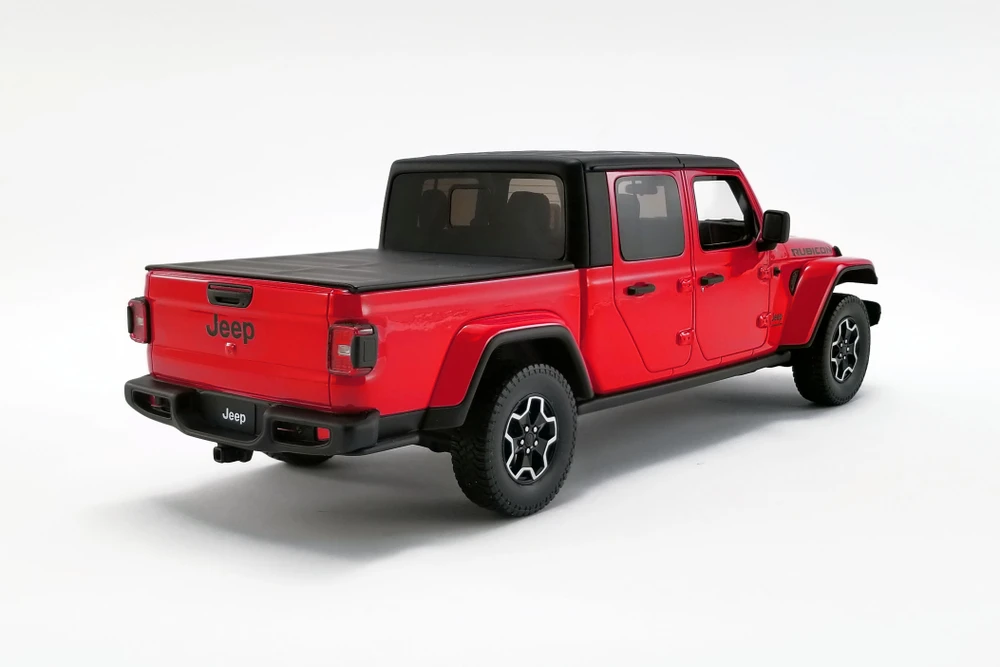 2019 Jeep Gladiator Rubicon Pickup Truck, Firecracker Red - GT Spirit US024 - 1/18 scale Resin Car