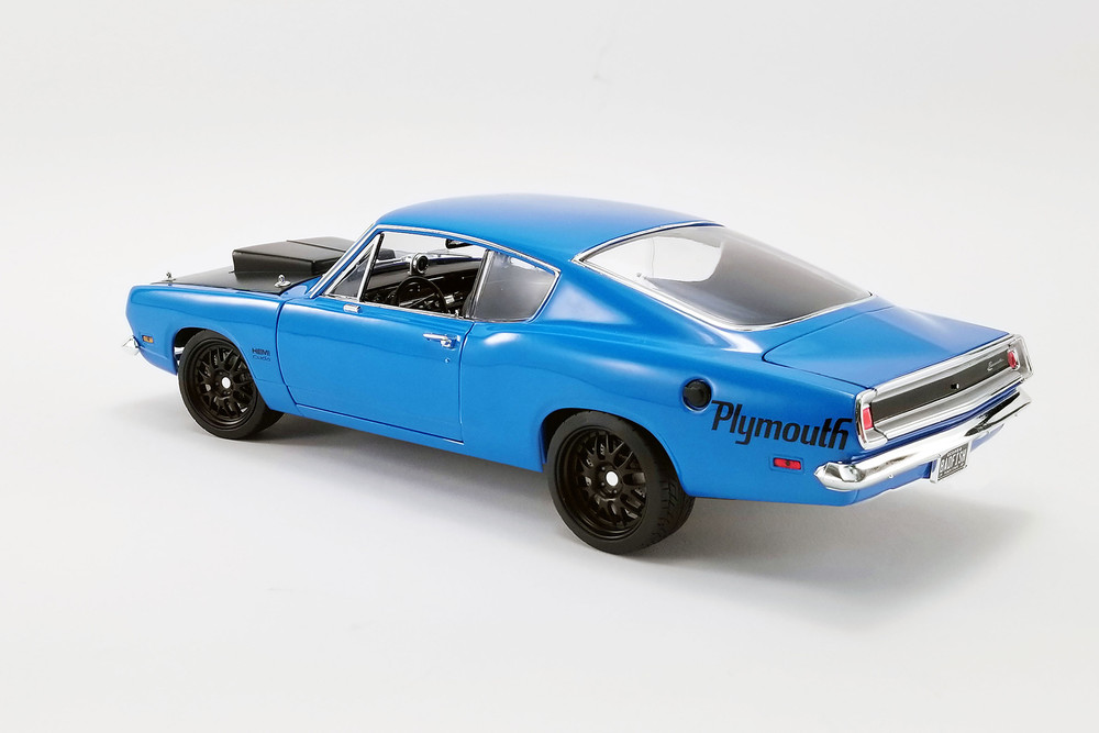 1969 Plymouth Barracuda Street Fighter Hardtop, Petty Blue - Acme A1806117 - 1/18 scale Diecast Car