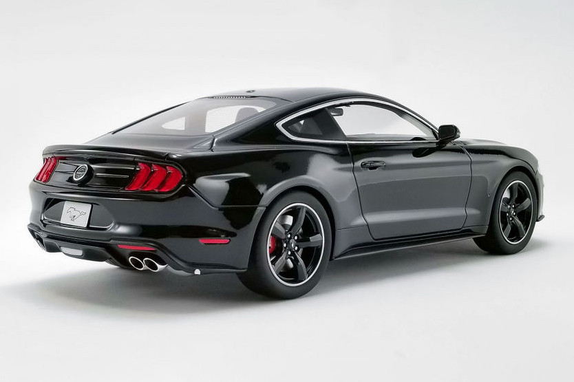 1/18ミニカー　BULLITT FORD MUSTANG 2019 Ford Mustang Bullitt Hardtop, Shadow Black - GT Spirit US017B