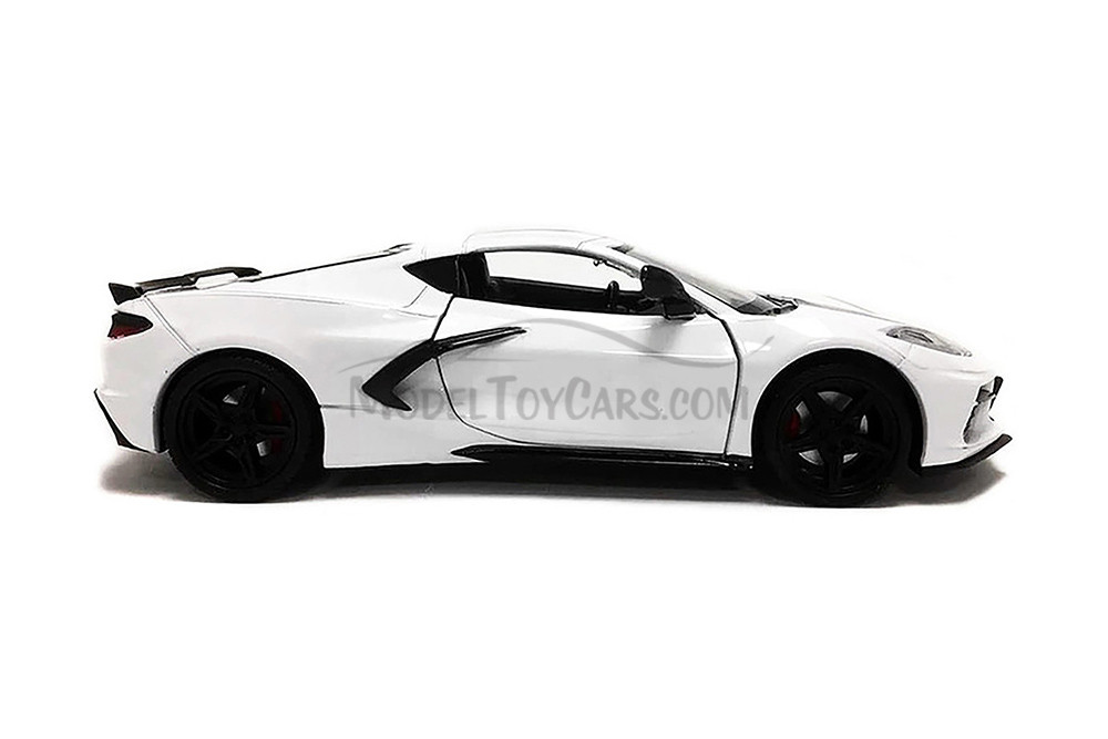 2020 Chevy Corvette C8 Stingray, White - Motor Max 79360WH - 1/24 scale Diecast Model Toy Car