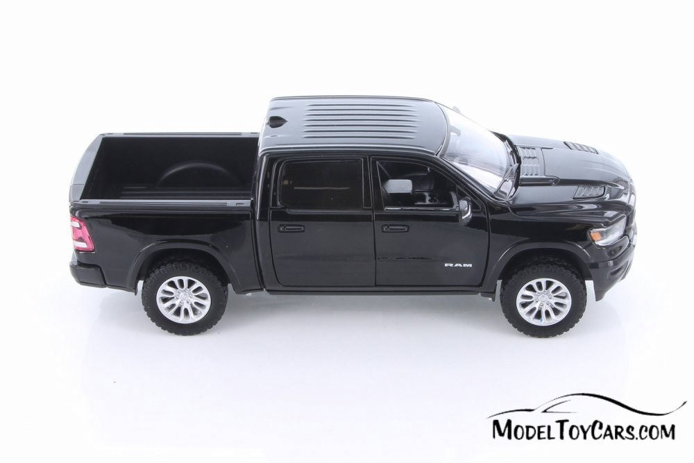 2019 Dodge Ram 1500 Crew Cab Laramie Pickup Truck, Black - Showcasts 79357BK - 1/24 Diecast Car