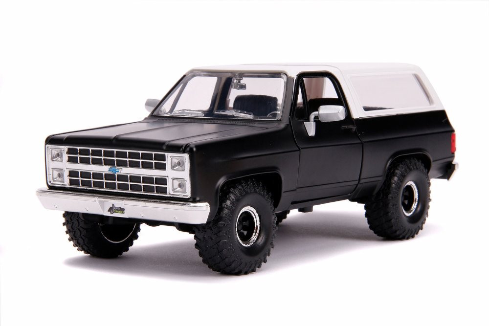 1980 Chevy Blazer K5 Off Road, Matte Black - Jada 31629DP1 - 1/24