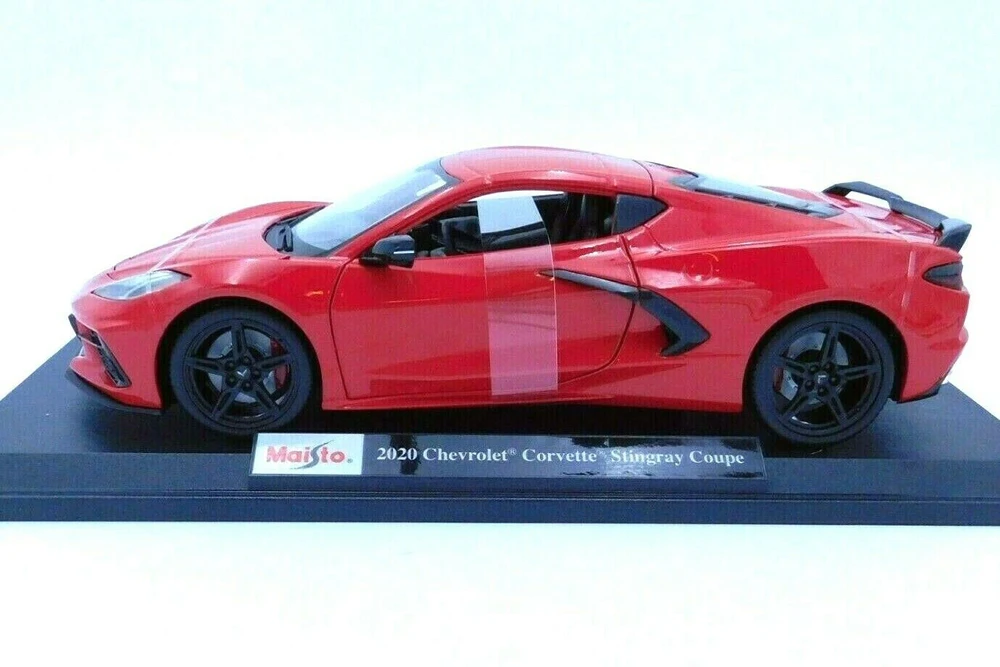 2020 Chevy Corvette Stingray C8 , Red - Maisto 31447R - 1/18 scale Diecast Model Toy Car