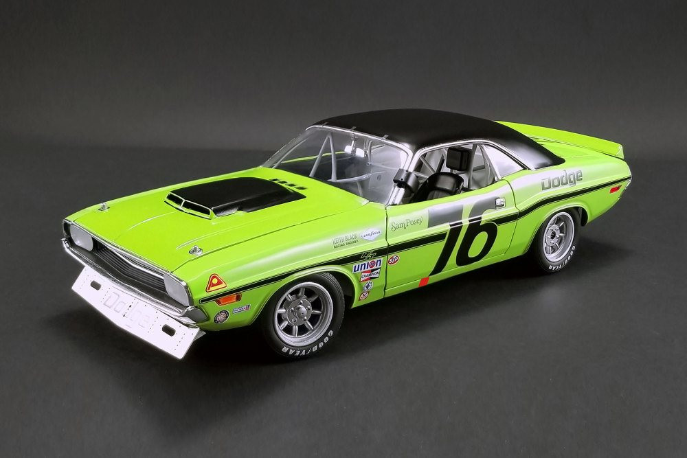 1970 Dodge Challenger Trans Am, Sam Posey #76 - Acme 1806009 - 1/18 Scale Diecast Model Toy Car