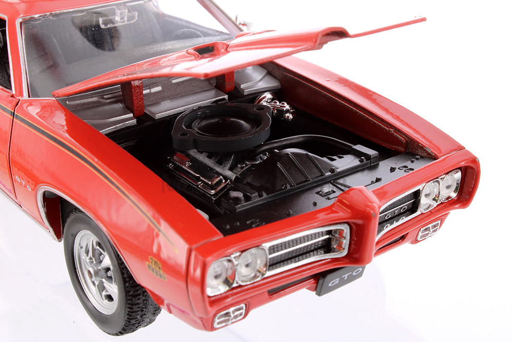 Box of 4 1969 Pontiac GTO (ASSTD) Showcasts® - 1/24 Scale Diecast Model Cars