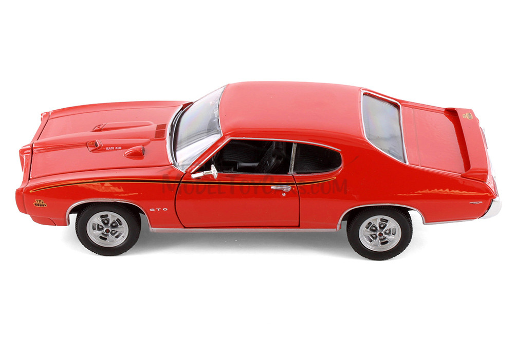Box of 4 1969 Pontiac GTO (ASSTD) Showcasts® - 1/24 Scale Diecast