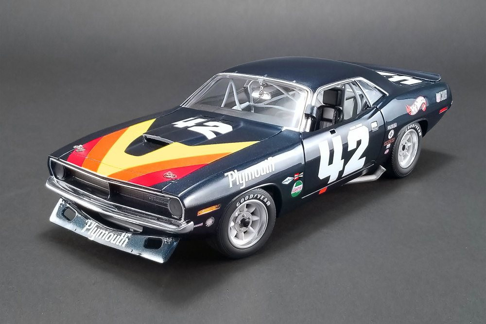 1970 Plymouth Barracuda Trans Am, #42 Swede Savage - Acme 1806103 - 1/18 scale Diecast Model Toy Car