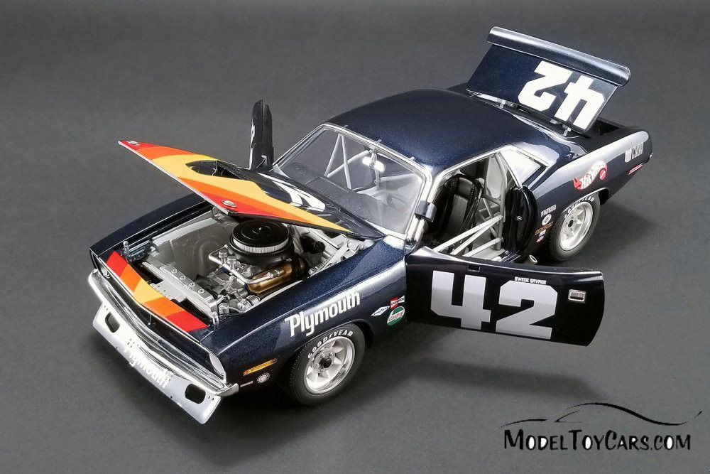 1970 Plymouth Barracuda Trans Am, #42 Swede Savage - Acme 1806103 - 1/18 scale Diecast Model Toy Car