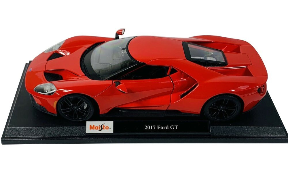 2017 Ford GT, Red - Maisto 31384R - 1/18 scale Diecast Model Toy