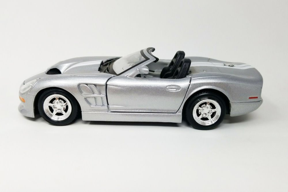 1999 Shelby Series One Convertible, Silver - Maisto 31277SV - 1/24 scale Diecast Model Toy Car