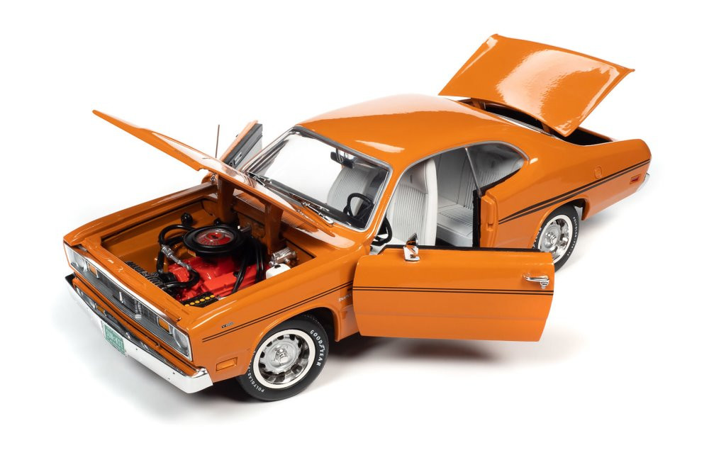 ミニカー 70 PLYMOUTH DUSTER F/C - TARMAC TWISTER AUTO WORLD AMM1205 1:18 Scale 1970 Plymouth Duster Diecast Model