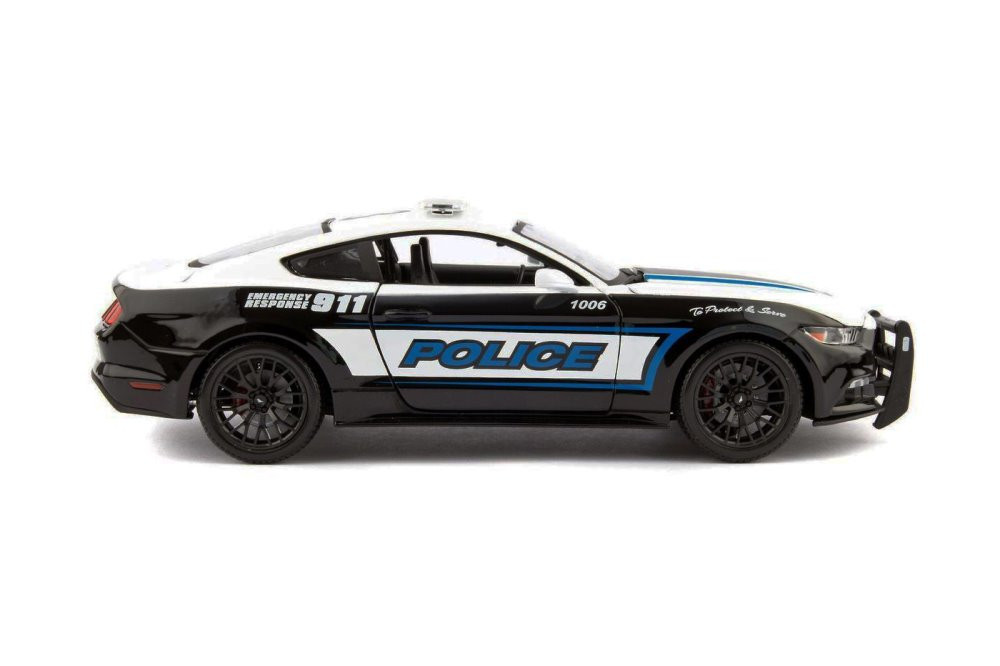 2015 Ford Mustang GT Police, Black and White - Maisto 31397P - 1/18 scale Diecast Model Toy Car