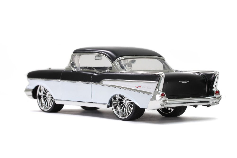 1957 Chevy Bel Air, Black and White - Jada Toys 32299/4 - 1