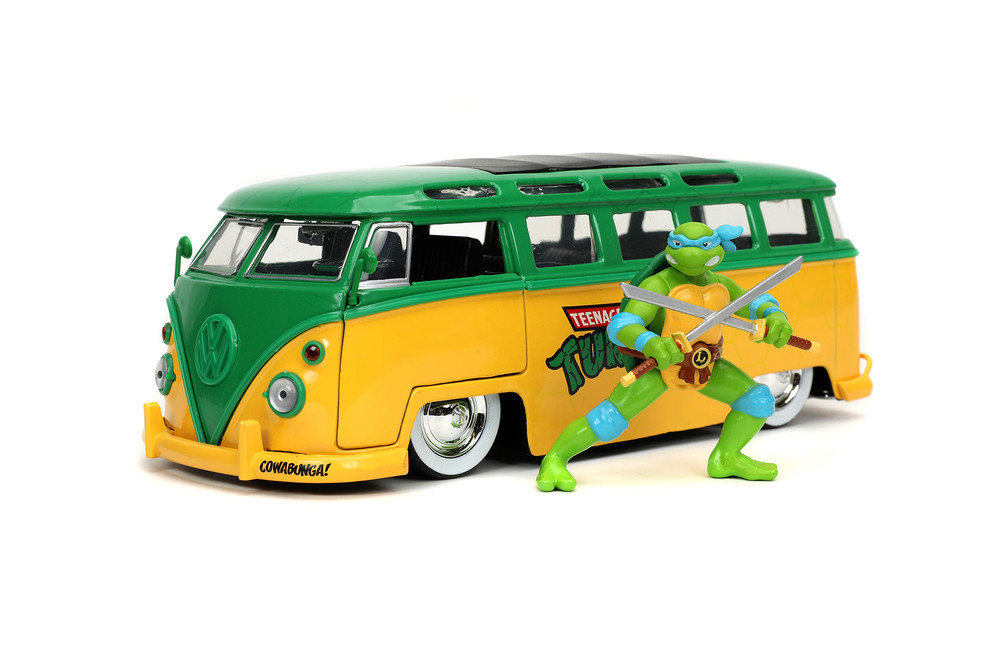 1962 Volkswagen Bus w/Leonardo figure, Teenage Mutant Ninja