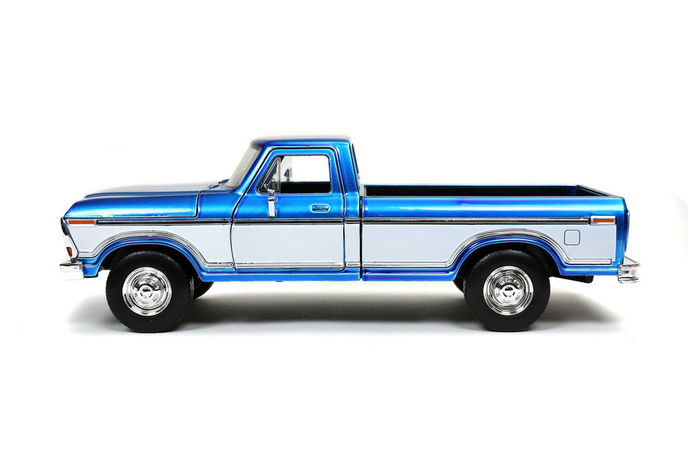 Ford F-150 1/32スケール Amazon.com: Skill 2 Model Kit 1992 F-150 Flare Side Pickup