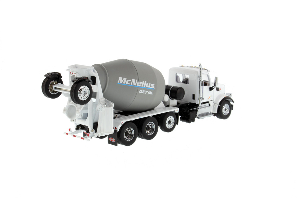 Peterbilt 567 SFFA McNeilus Bridgemaster Concrete Mixer 71074 - 1