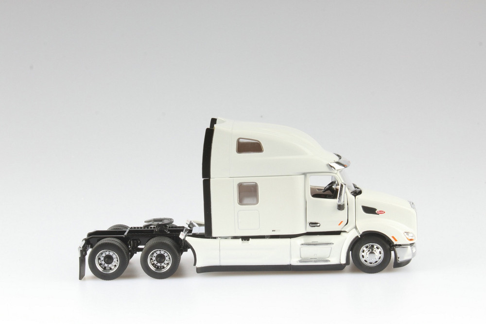 Peterbilt 579 UltraLoft Day Cab SBFATractor, Pearl-  71072 - 1/50 scale Diecast Model Toy Car